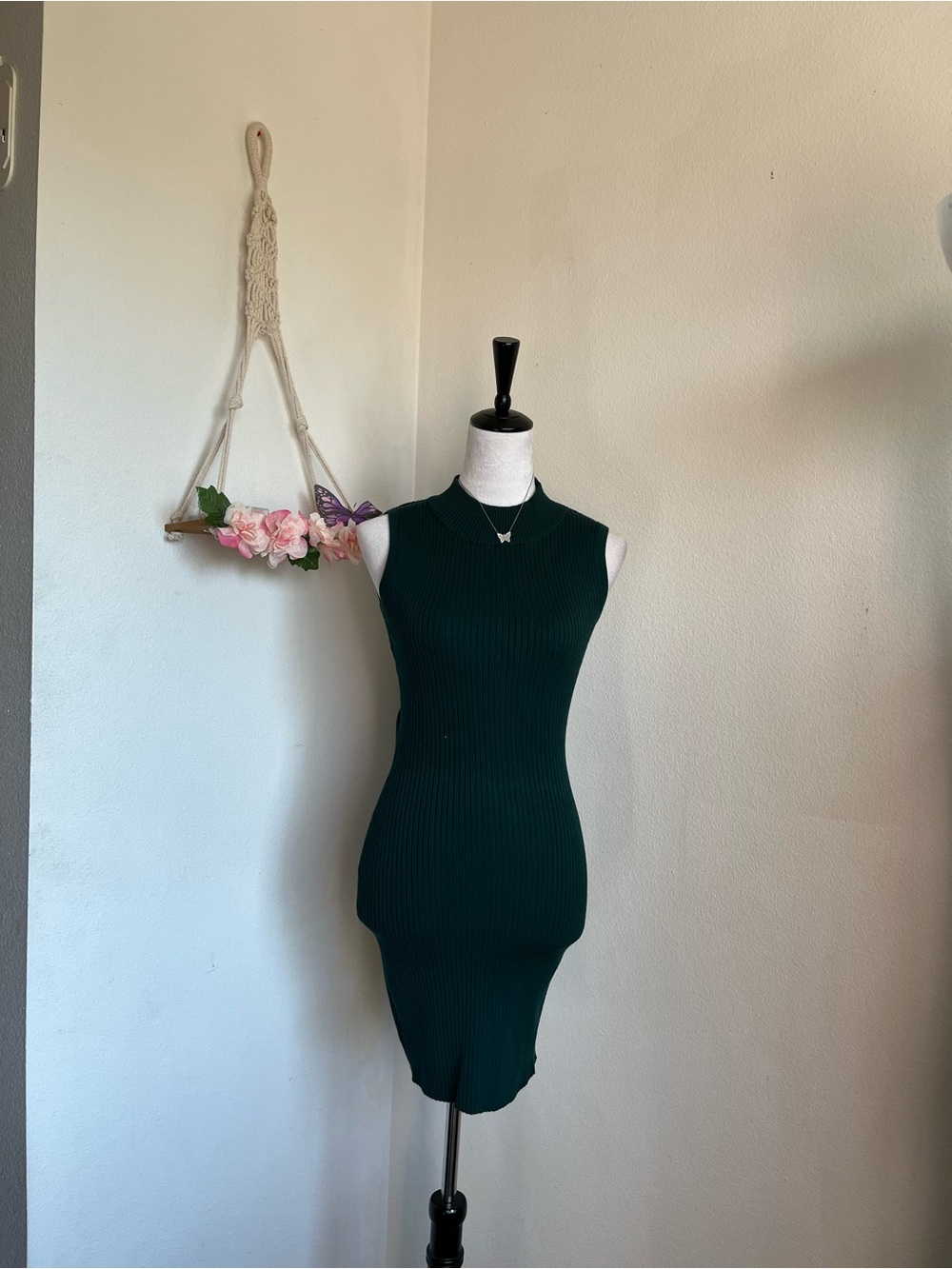 Sleeveless Ribbed Bodycon Dress in Dark Green size M